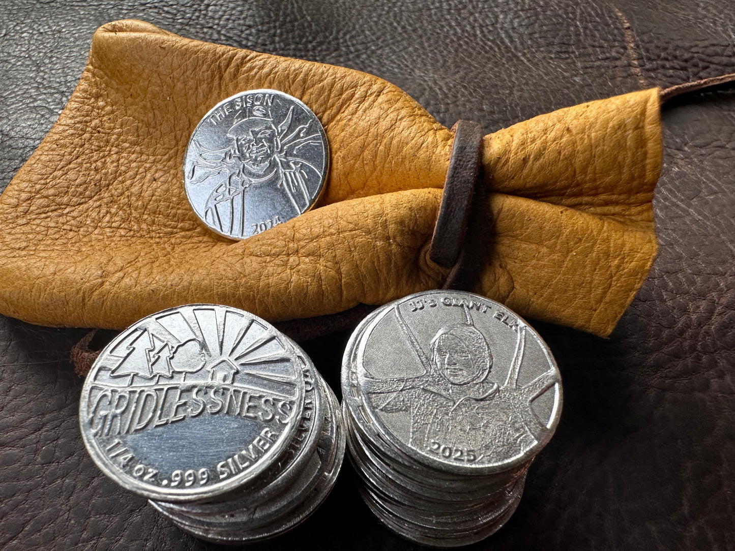 LIMITED TIME OFFER! 2025 Silver Coins x 20, leather pouch and FREE 2024 coin
